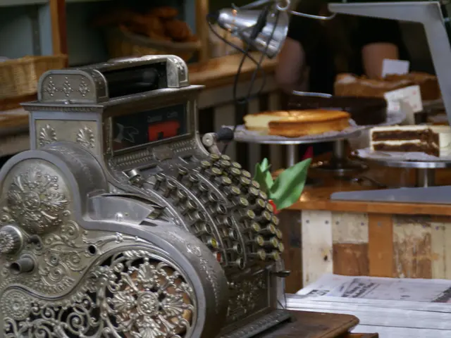 Examination Solutions for Course BHIS-183: Exploring Craft Traditions and Public Perception in...