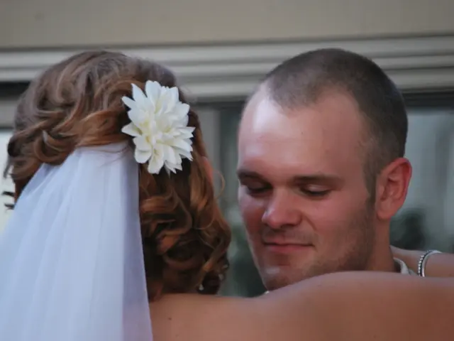 "Methods for Reconciliation in Anxious-Avoidant Partnerships (and Signals for Ending)"