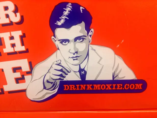 Observer Influence: The Reason We Modify Our Actions When Surrounded by Onlookers