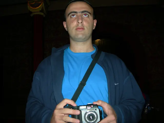 Starting Prosperity Hinges on Mental Attitude, Not Substantial Assets