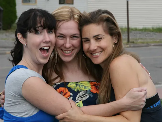 Affirmative Mindset Dialogues: How Self-Encouraging Statements Aid in Achieving Personal Aims